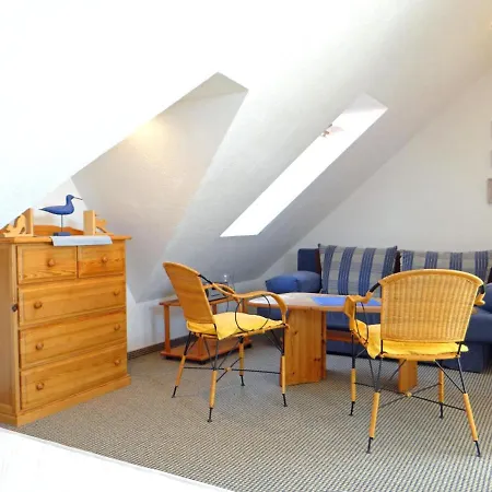 Апартаменты Strandstr_51 Nr_10 Цингст